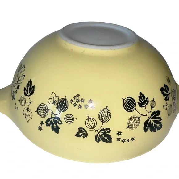 PYREX 🌼 Yellow Gooseberry Cinderella Nesting Mixing Bowl Complete Set - VINTAGE - Picture 2 of 7